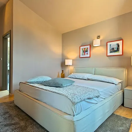 Stoje - Mit Beheiztem Pool Villa